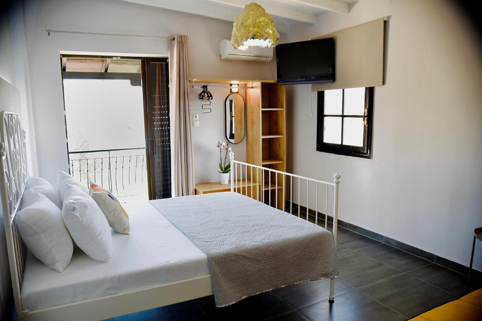 Room Nine 9 Beachfront Apartments Nea Kallikrateia Екстериор снимка