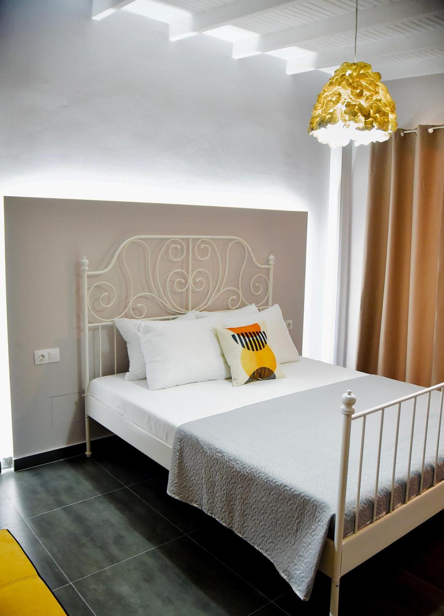 Room Nine 9 Beachfront Apartments Nea Kallikrateia Екстериор снимка