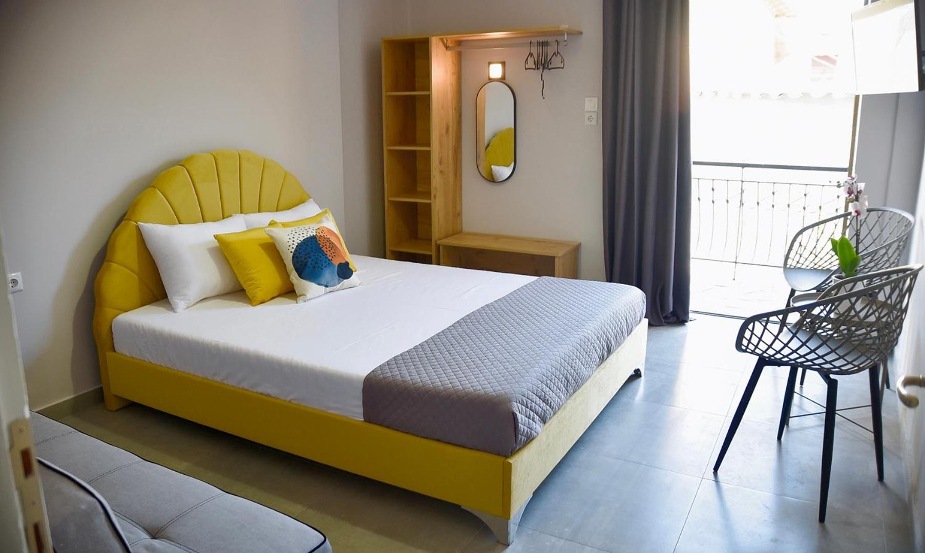 Room Nine 9 Beachfront Apartments Nea Kallikrateia Екстериор снимка