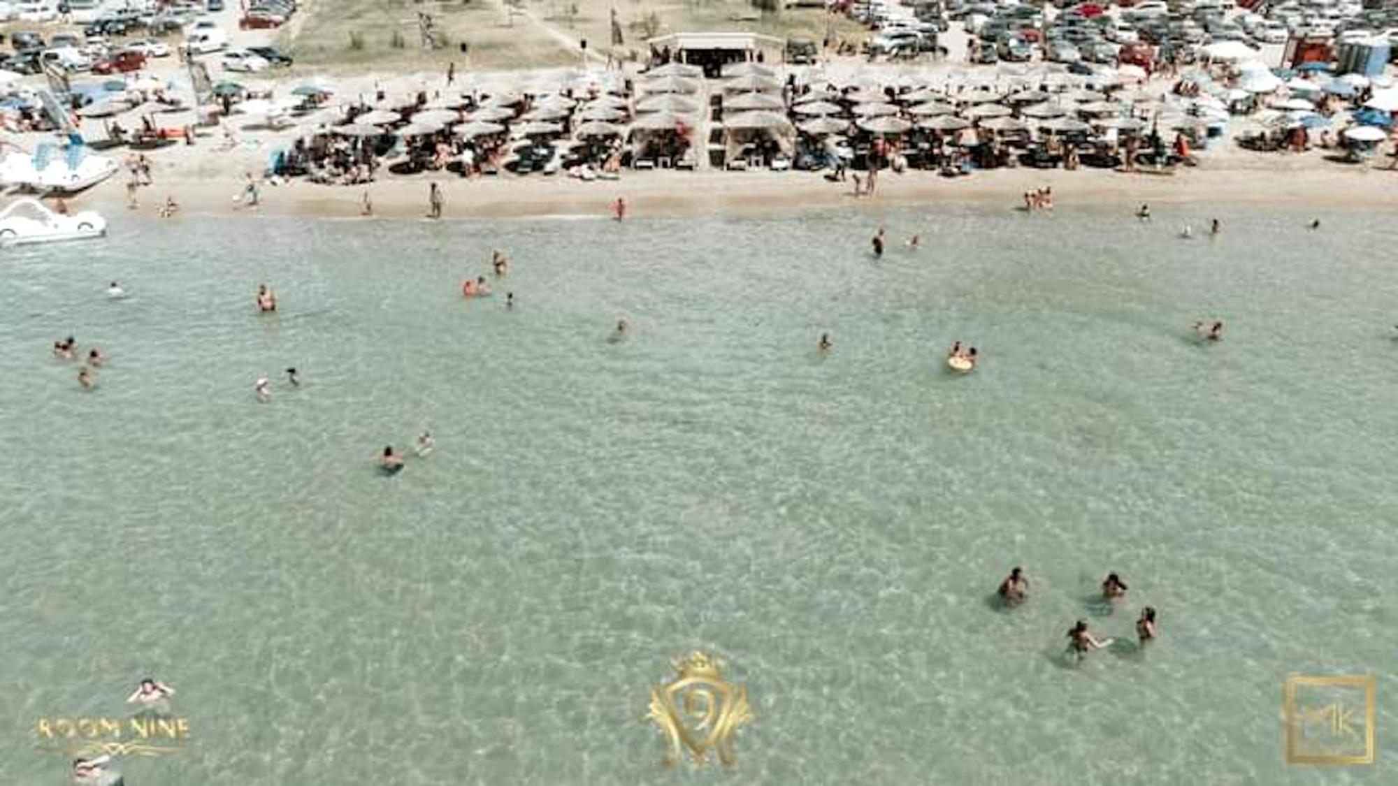 Room Nine 9 Beachfront Apartments Nea Kallikrateia Екстериор снимка