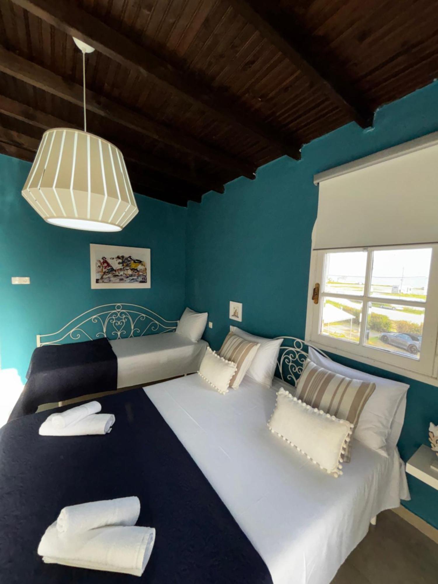 Room Nine 9 Beachfront Apartments Nea Kallikrateia Екстериор снимка